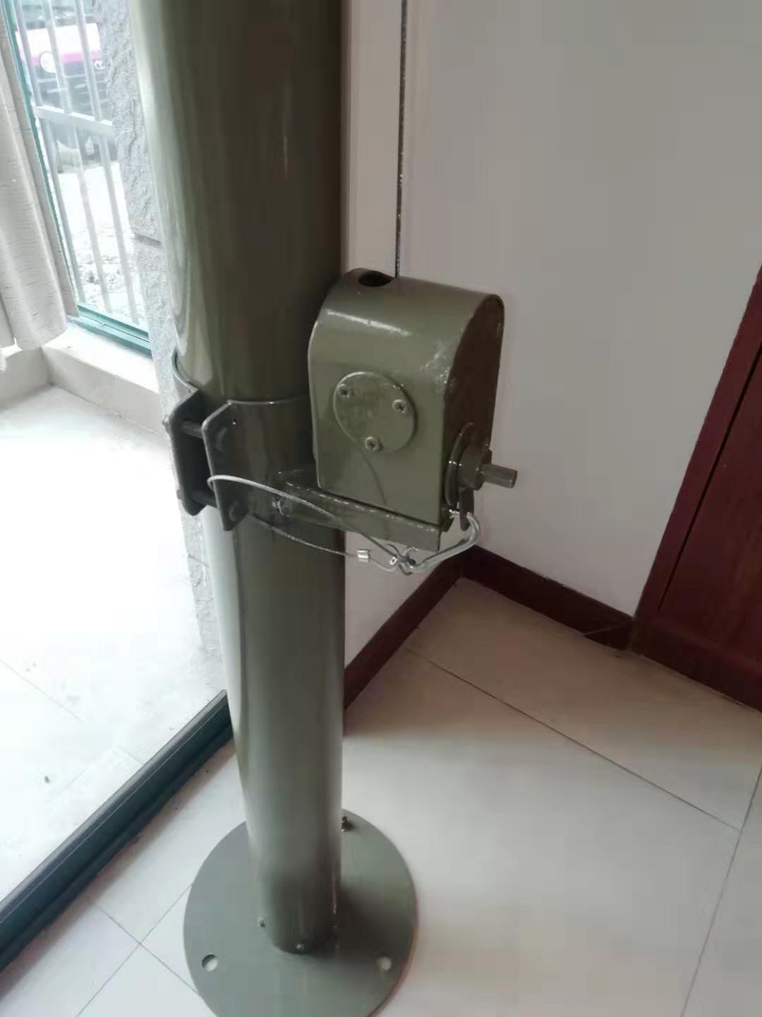 自動升降桿